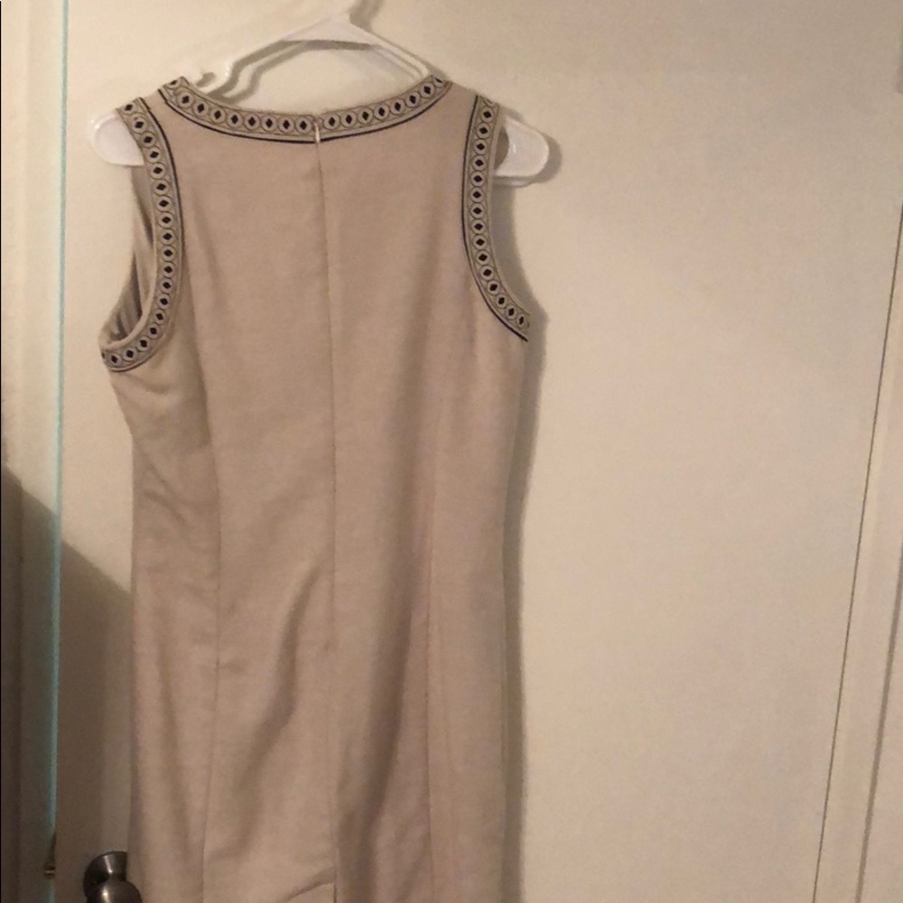 Dress - Picture 4 of 4